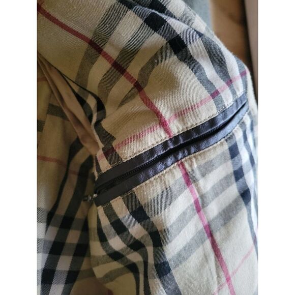 Authentic Burberry mens winter Jacket with hood - Picture 11 of 12